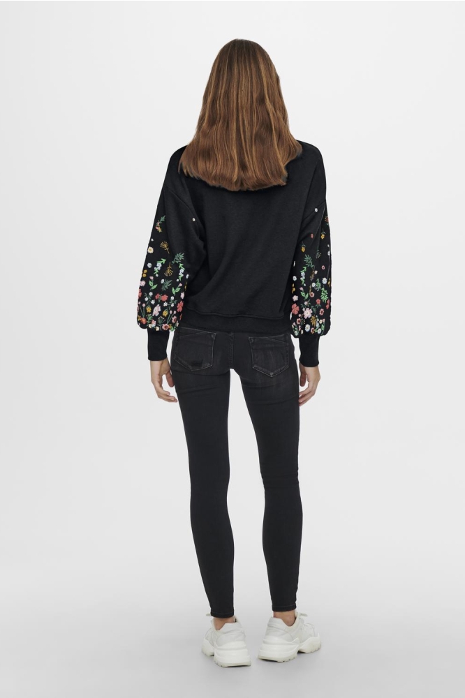 Only zwarte dames sweater | Model achteraanzicht