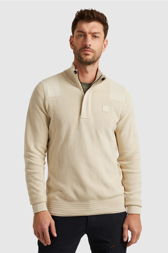 PME legend beige heren trui | Model vooraanzicht