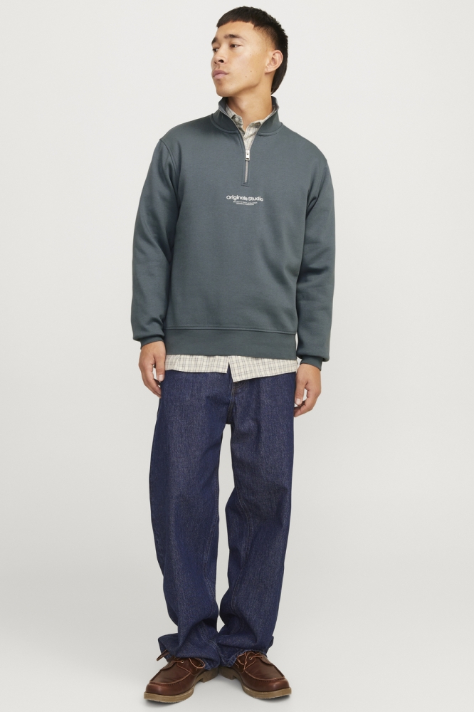Jack & Jones blauwe heren sweater | Model