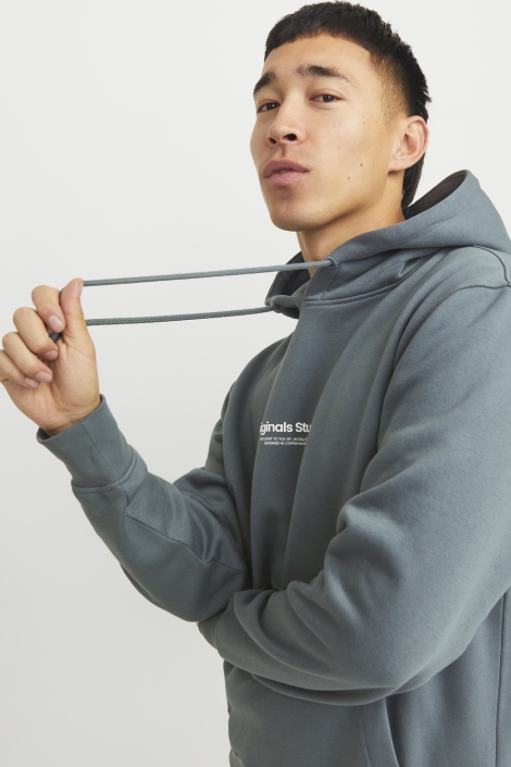 Jack & Jones blauwe heren sweater | Model zijaanzicht