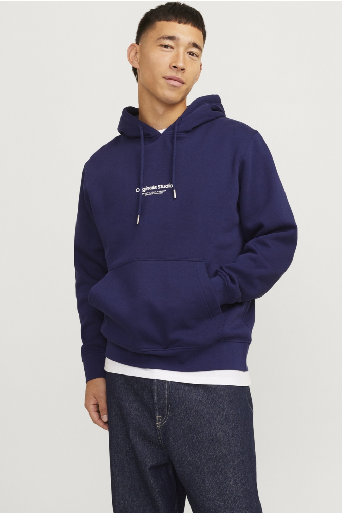 Jack & Jones blauwe heren sweater | Model vooraanzicht