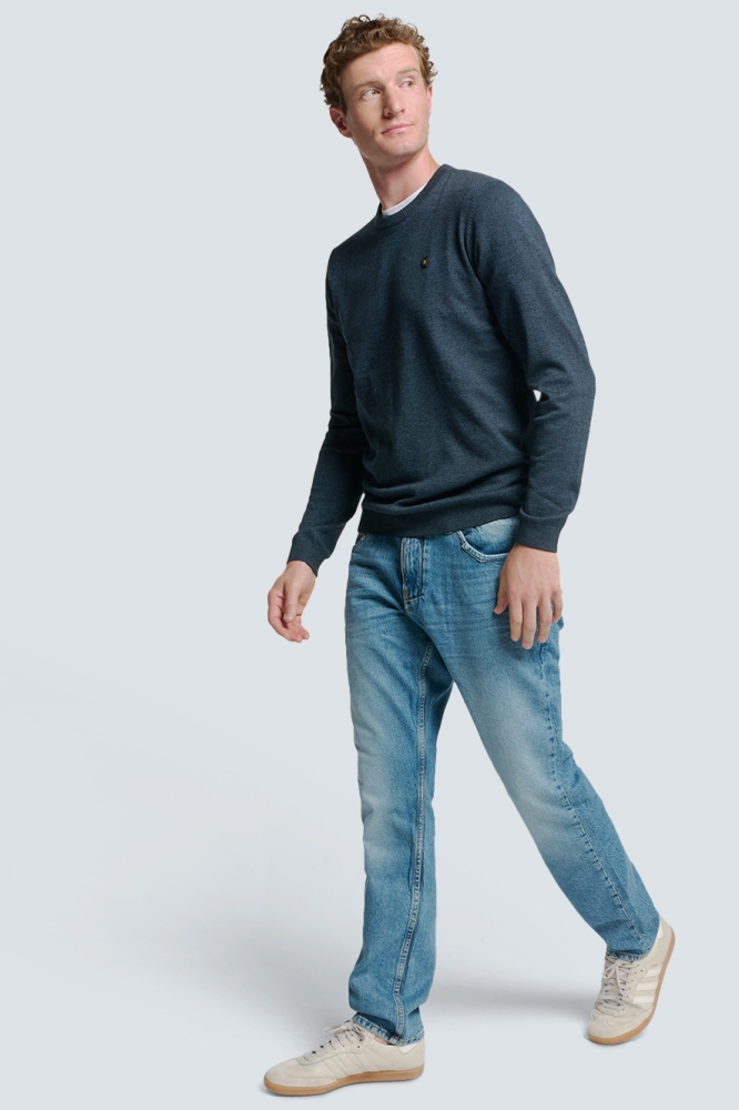 NO-EXCESS blauwe heren trui | Model