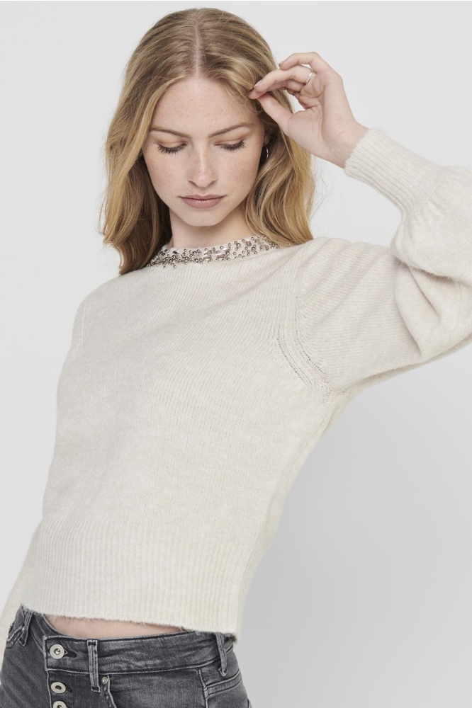 Only beige dames trui | Model zijaanzicht