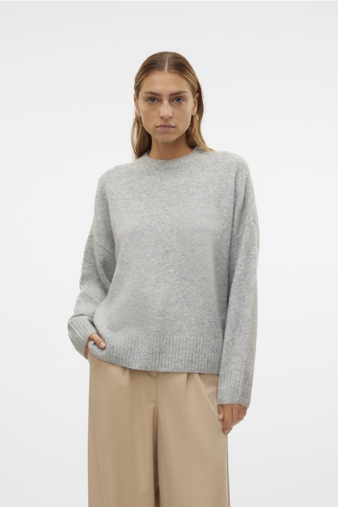 Vero Moda grijze dames trui | Model