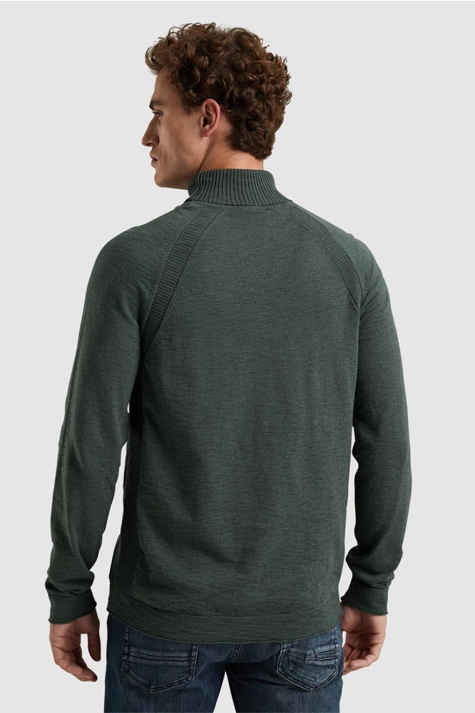Cast Iron groene heren trui | Model achteraanzicht