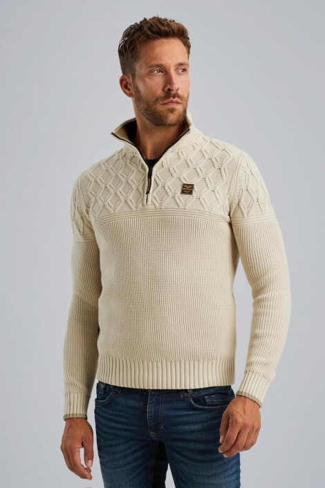 PME legend beige heren trui | Model vooraanzicht