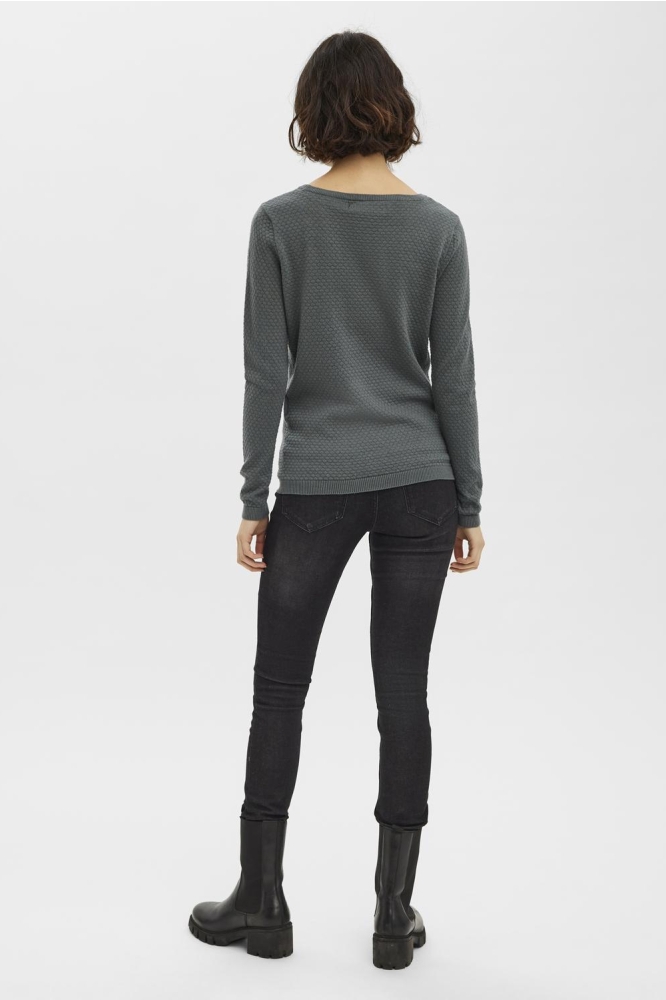 Vero Moda groene dames trui | Model achteraanzicht