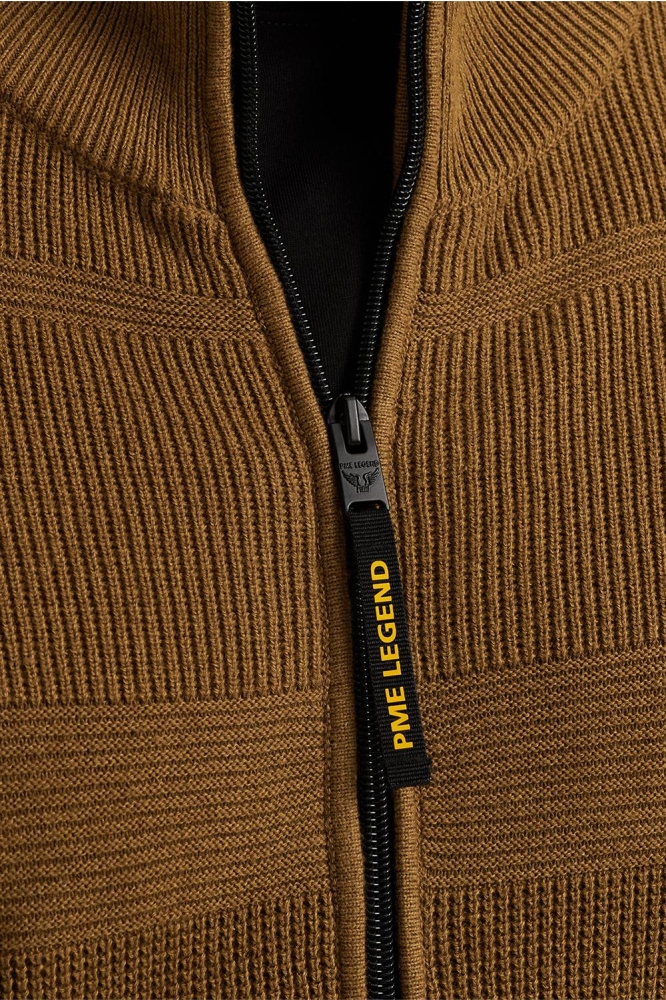 PME legend bruine heren vest | Close up