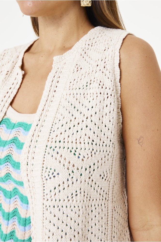 Garcia beige dames gilet | Close up