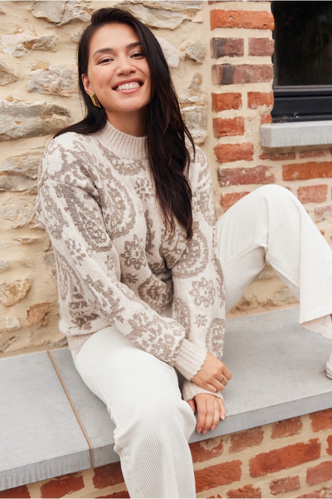 LolaLiza beige dames trui | Sfeerbeeld, In situatie