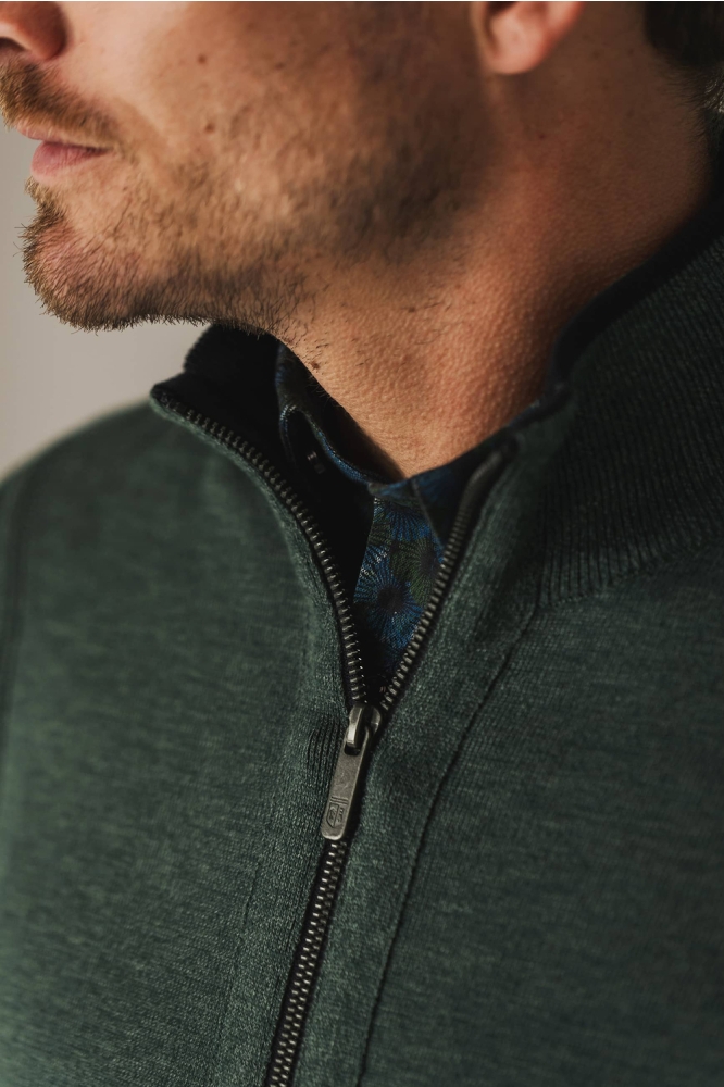 State of Art groene heren vest | Close up