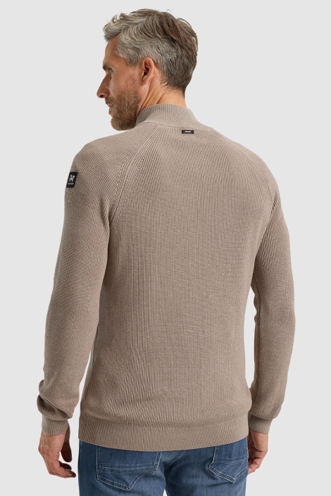 Vanguard beige heren trui | Model achteraanzicht