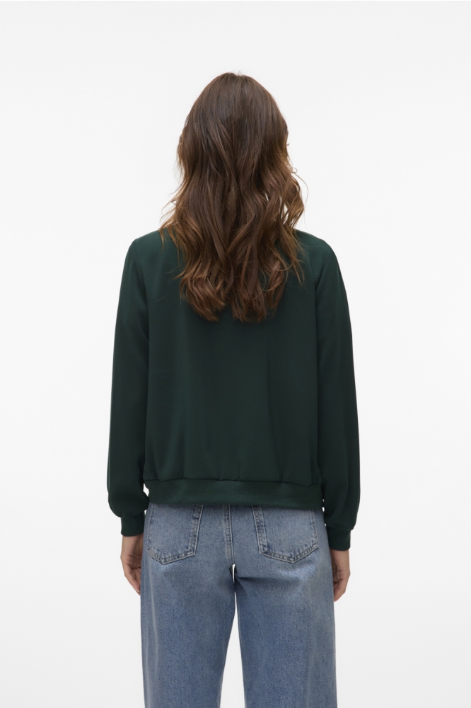 Vero Moda groene dames vest | Model achteraanzicht