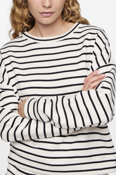 Pieces witte dames sweater | Close up