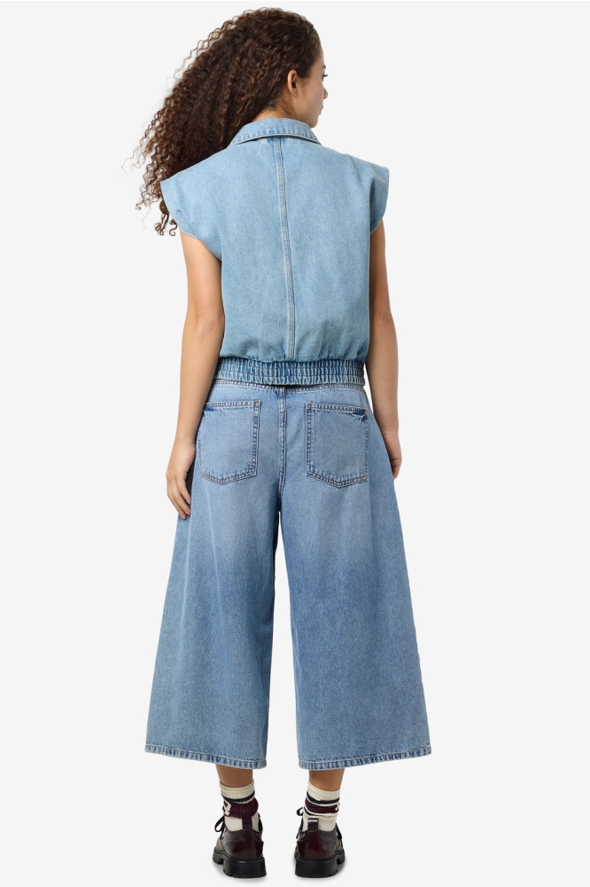 Noisy may blauwe dames gilet | Model