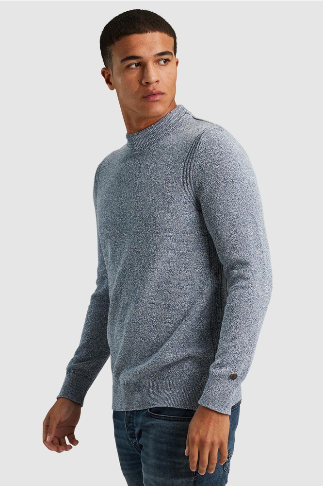 Cast Iron blauwe heren trui | Model vooraanzicht
