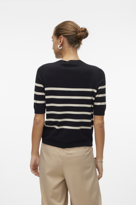 Vero Moda zwarte dames trui | Model achteraanzicht