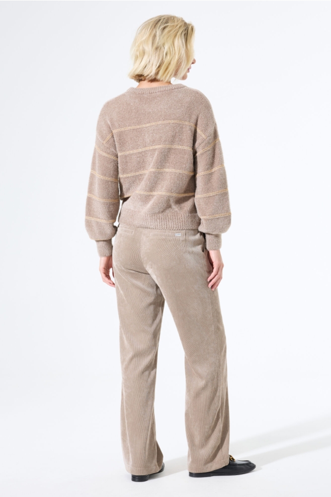 Garcia taupe dames trui | Model achteraanzicht