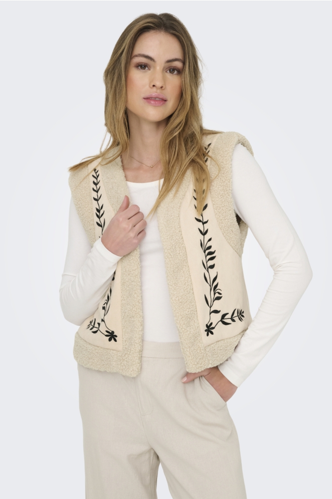 Only beige dames gilet | Model vooraanzicht