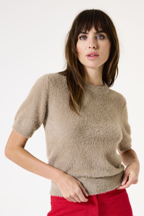 Garcia taupe dames trui | Model vooraanzicht