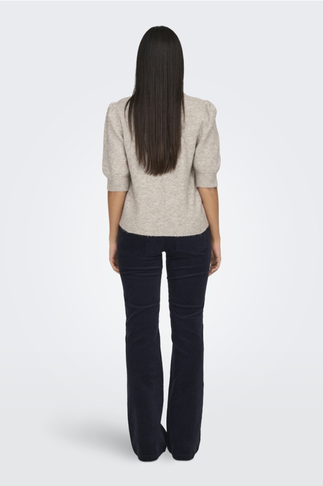 Jacqueline de Yong beige dames trui | Model