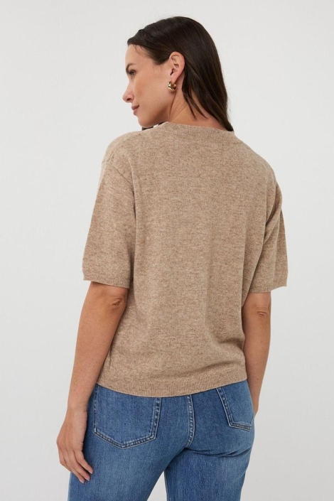 EsQualo taupe dames trui | Model achteraanzicht