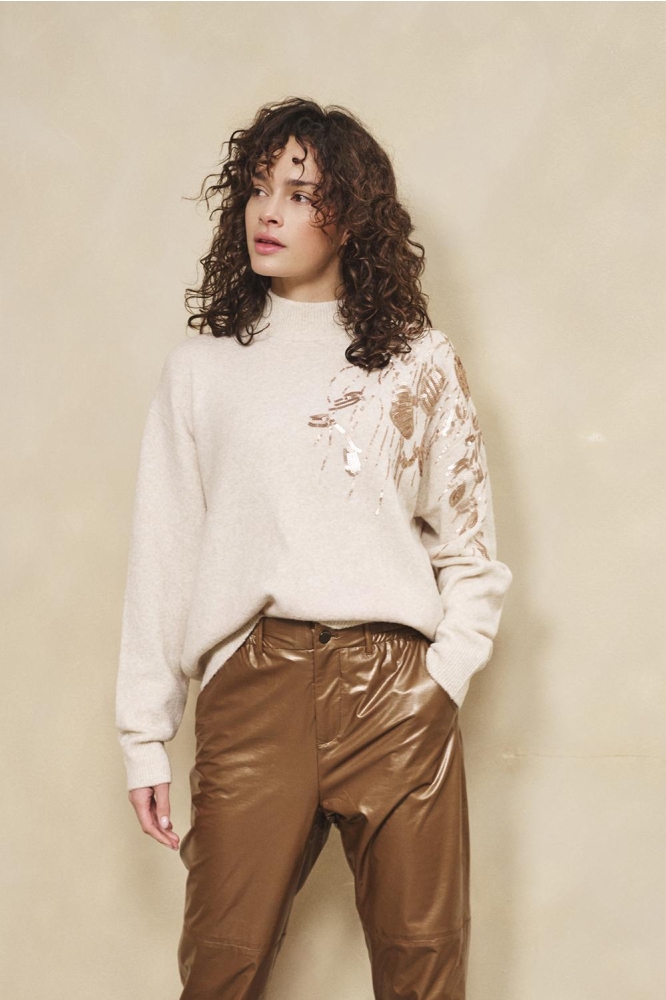 EsQualo beige dames trui | Model vooraanzicht