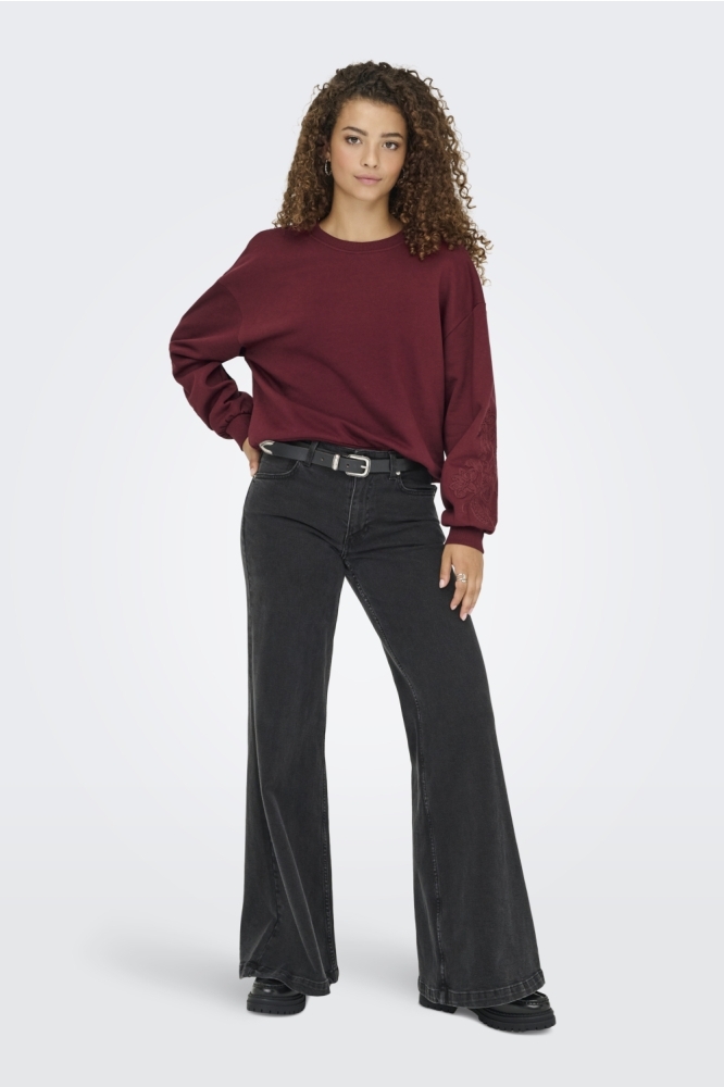 Only bordeaux dames sweater | Model