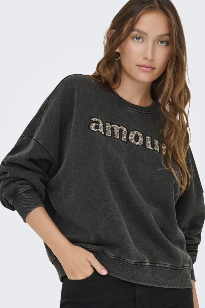 Only zwarte dames sweater | Model vooraanzicht