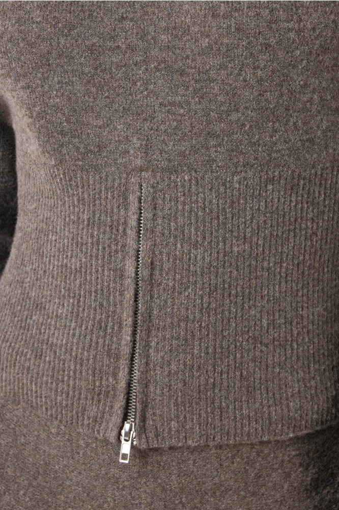 Noisy may bruine dames trui | Close up