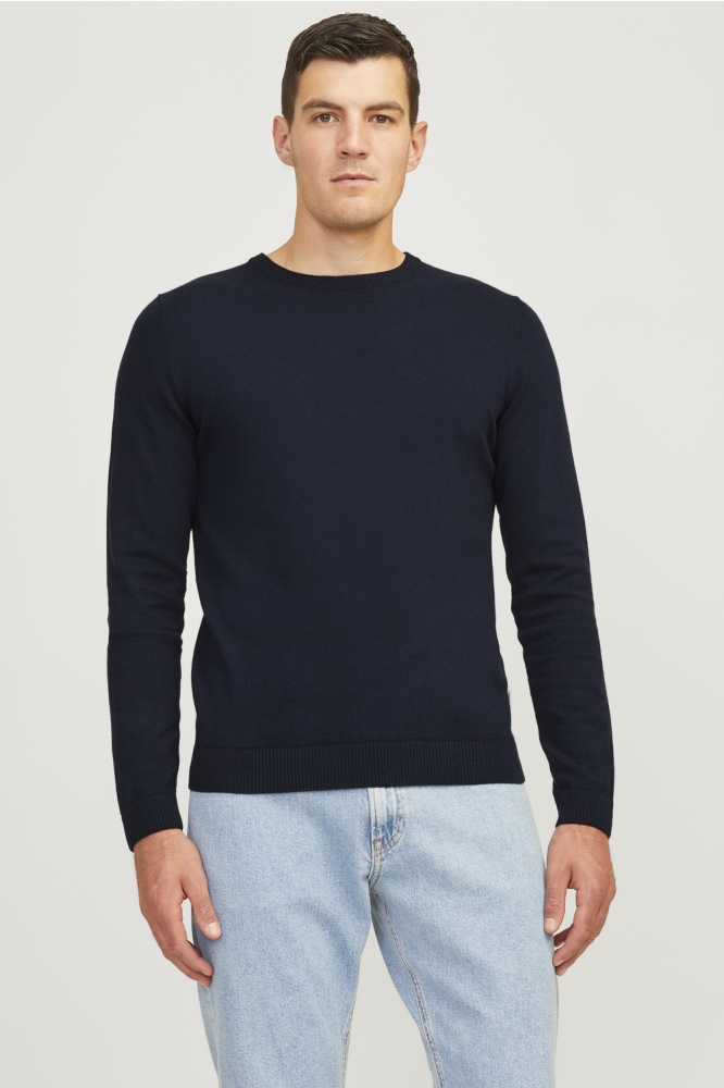 JJ Rebel blauwe heren trui | Model vooraanzicht