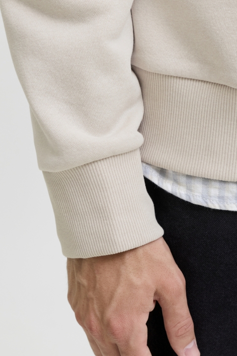 JJ Rebel beige heren sweater | Close up