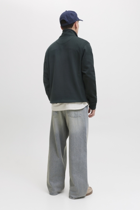 Jack & Jones groene heren sweater | Model