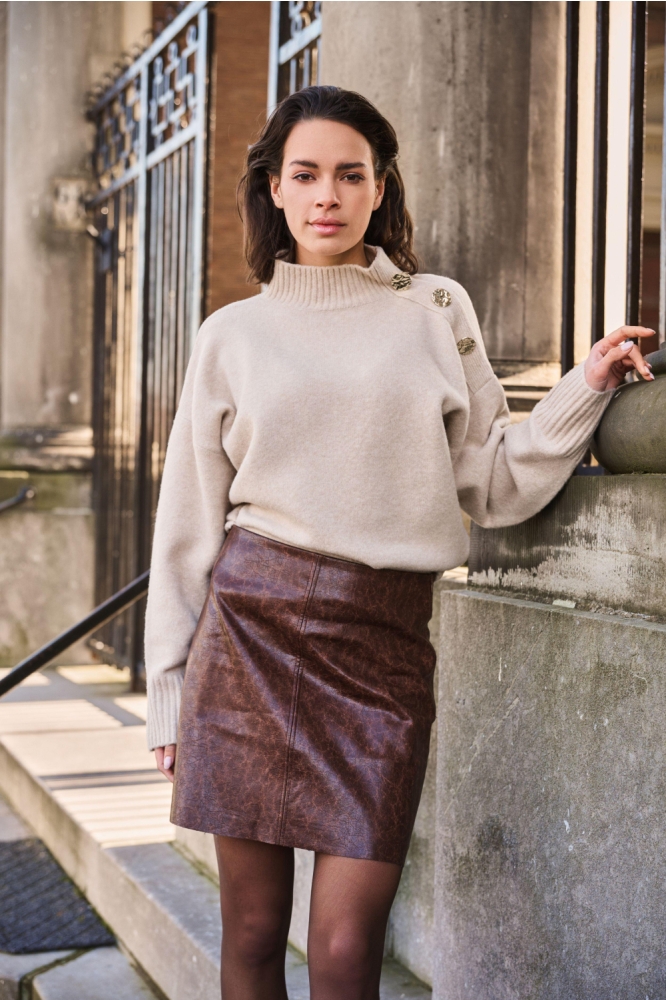 EsQualo zand dames trui | Sfeerbeeld, In situatie