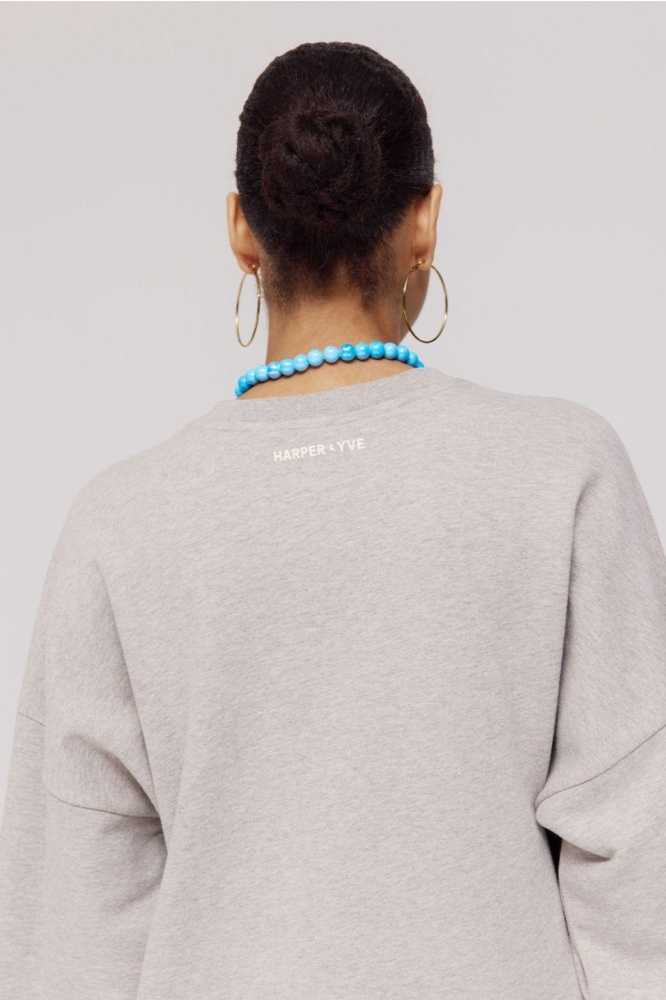 Harper & Yve grijze dames sweater | Close up