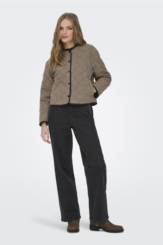 Jacqueline de Yong bruine dames jas | Model