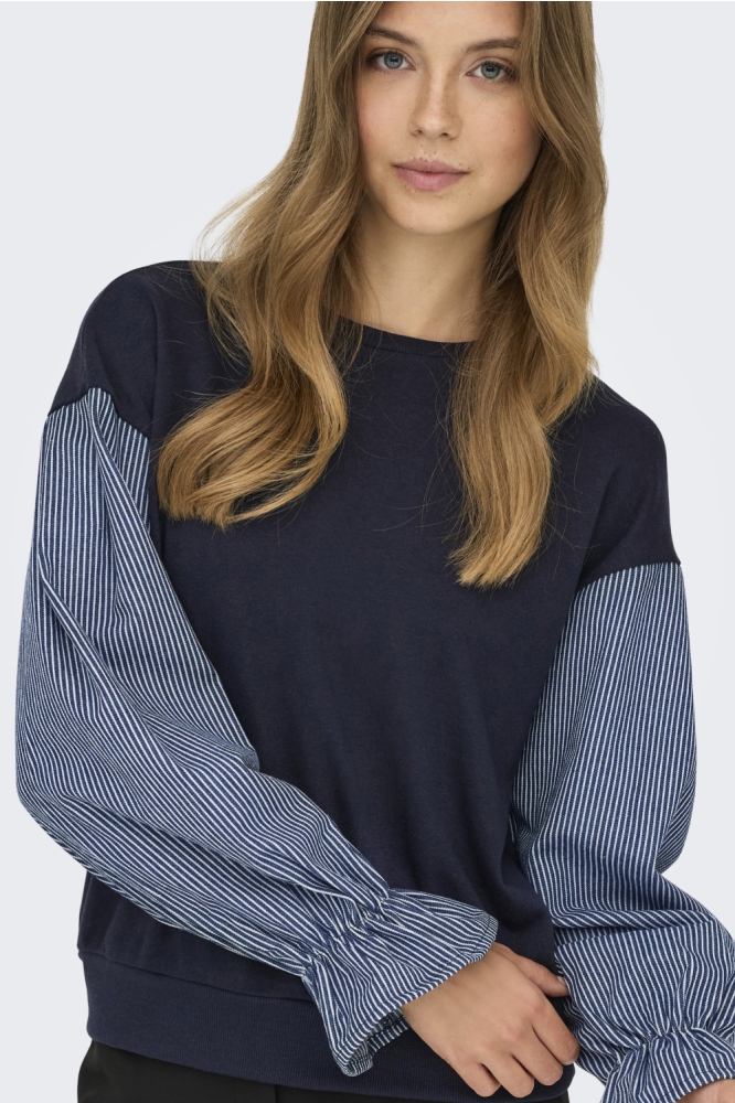 Only blauwe dames sweater | Close up