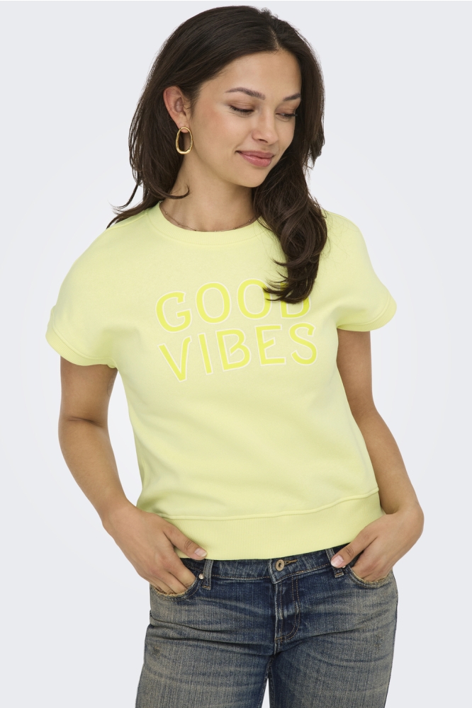 Only gele dames sweater | Model vooraanzicht