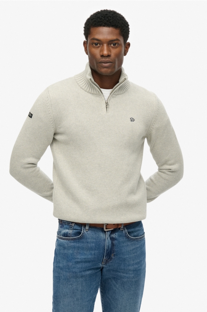 Superdry grijze heren trui | Model vooraanzicht