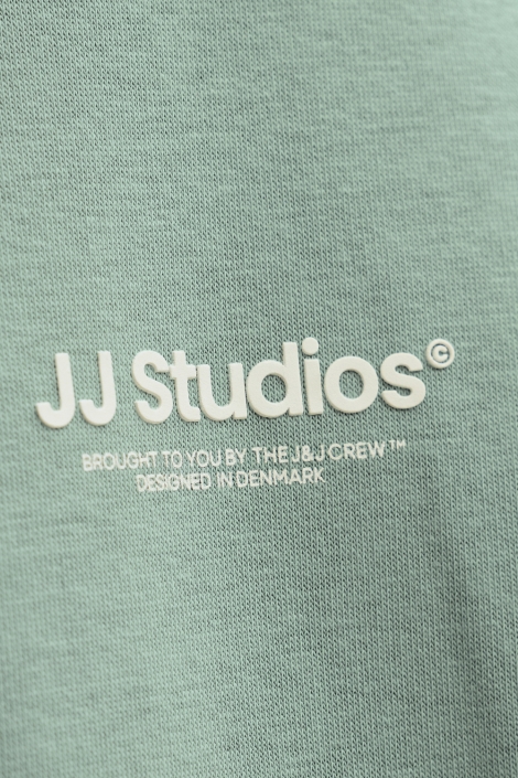 Jack & Jones groene heren trui | Model vooraanzicht