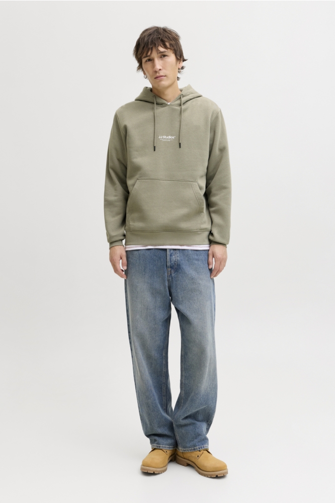 Jack & Jones groene heren sweater | Model
