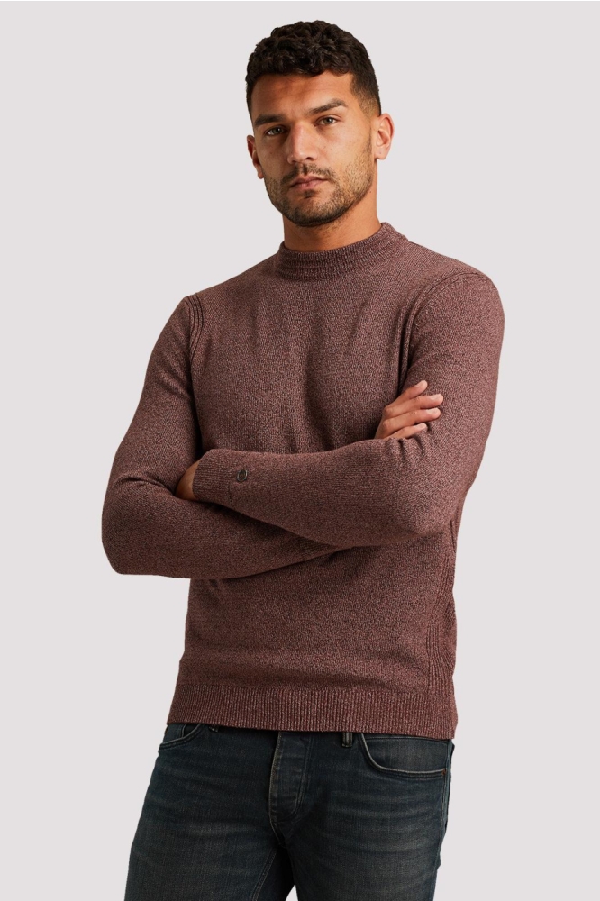 Cast Iron bordeaux heren trui | Model zijaanzicht