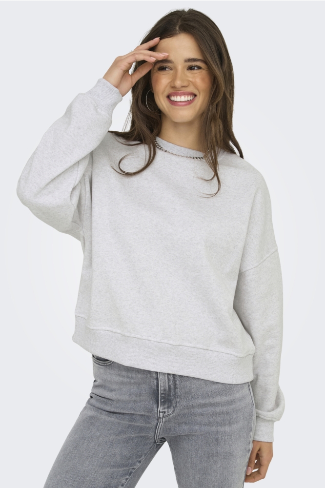 Only grijze dames sweater | Model vooraanzicht