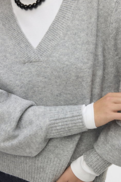 Vero Moda grijze dames trui | Close up