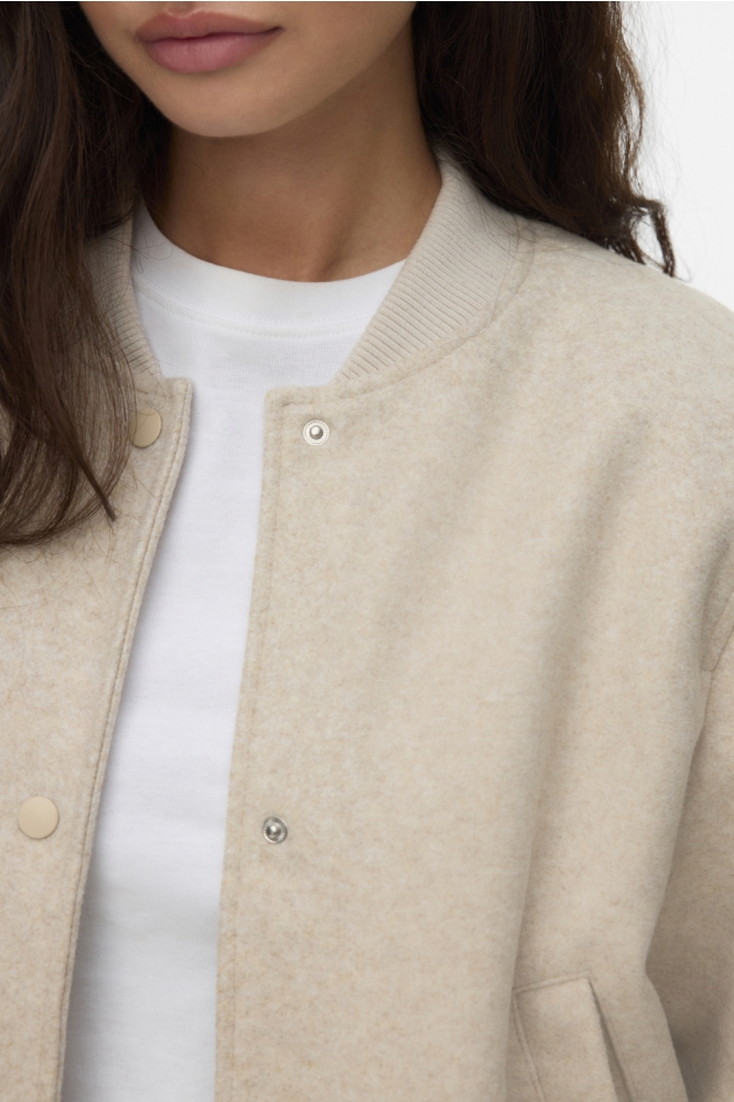 Vero Moda beige dames jas | Close up