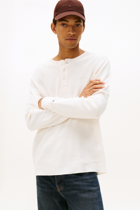 Tommy Jeans witte heren t-shirt | Model vooraanzicht