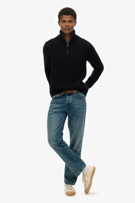 Superdry blauwe heren trui | Model vooraanzicht