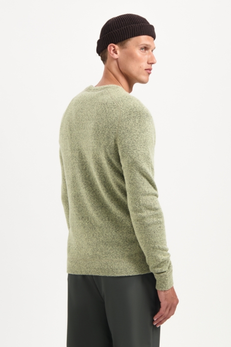 NO-EXCESS groene heren trui | Model achteraanzicht