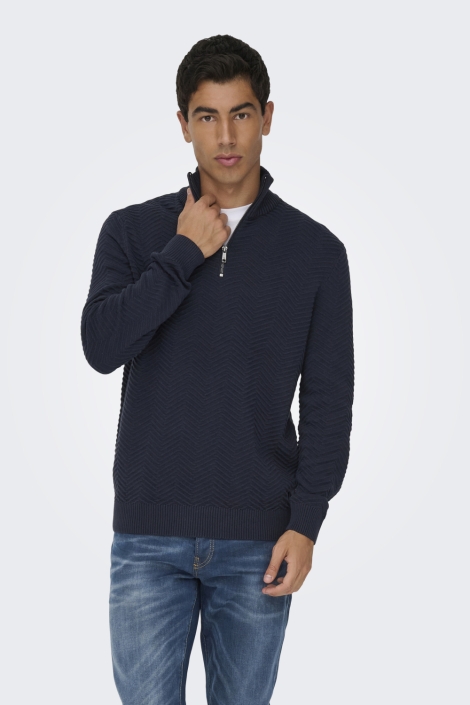 Only & Sons blauwe heren trui | Model vooraanzicht