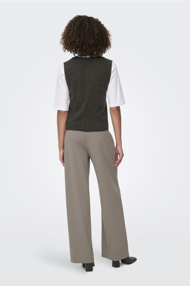 Only bruine dames gilet | Model achteraanzicht